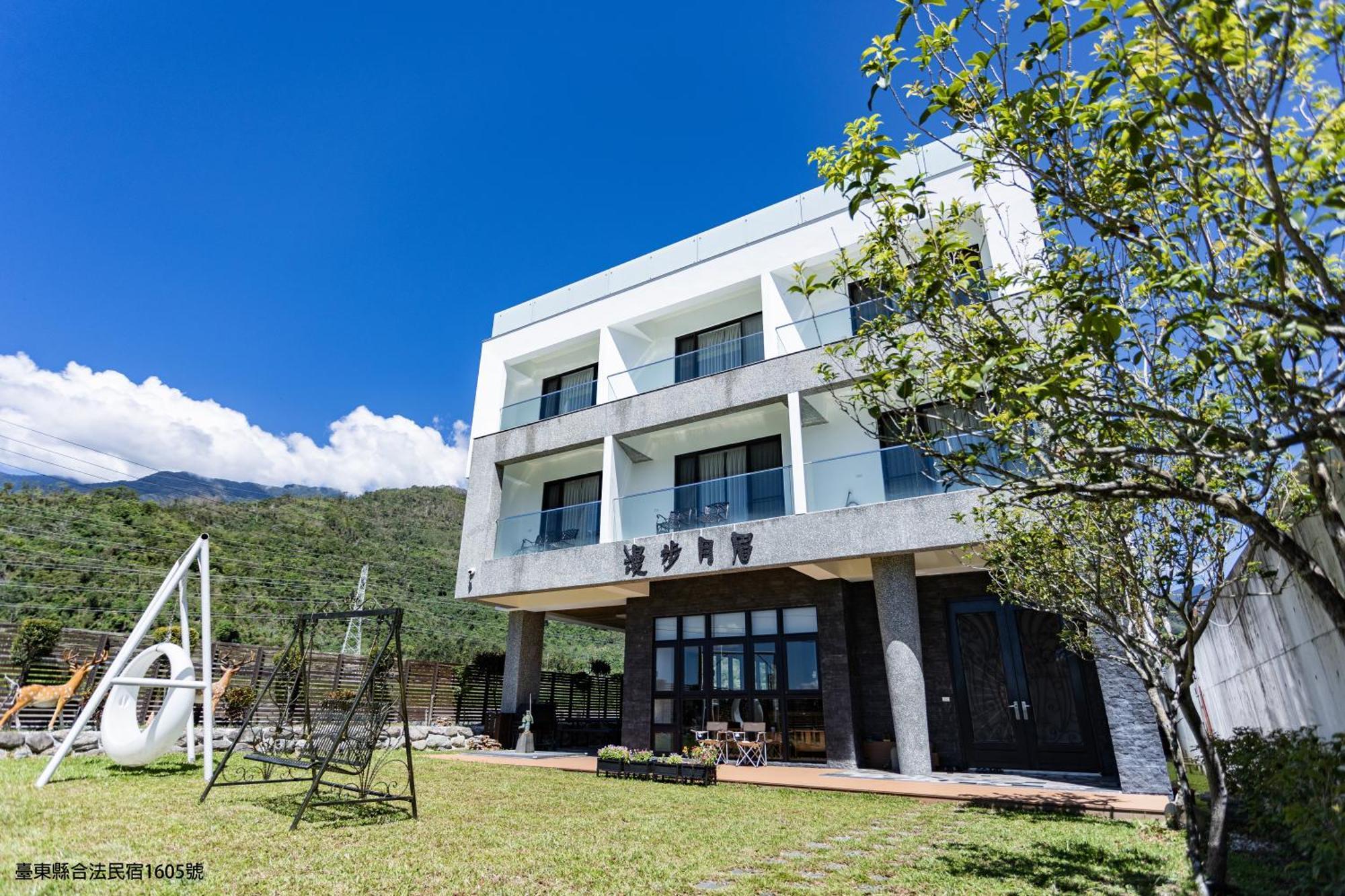 漫步月眉民宿 Guanshan Buitenkant foto